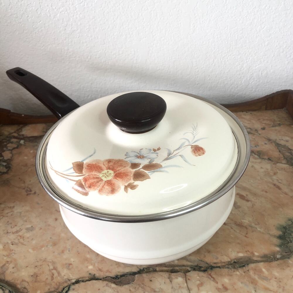 Sanko Ware Sause Pan Enamal Vintage 8"